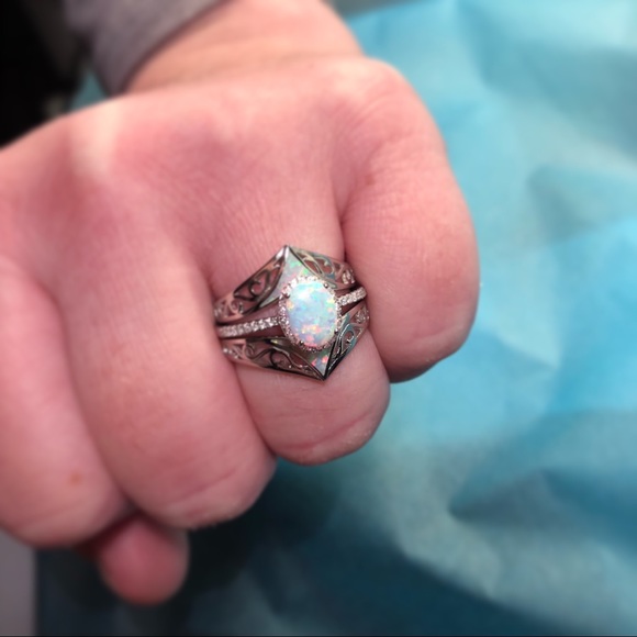 Meet your Posher, Alpha - Picture 3 of 6